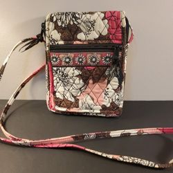 A Nice Vera Bradley  .Size.    34"×  6" . 