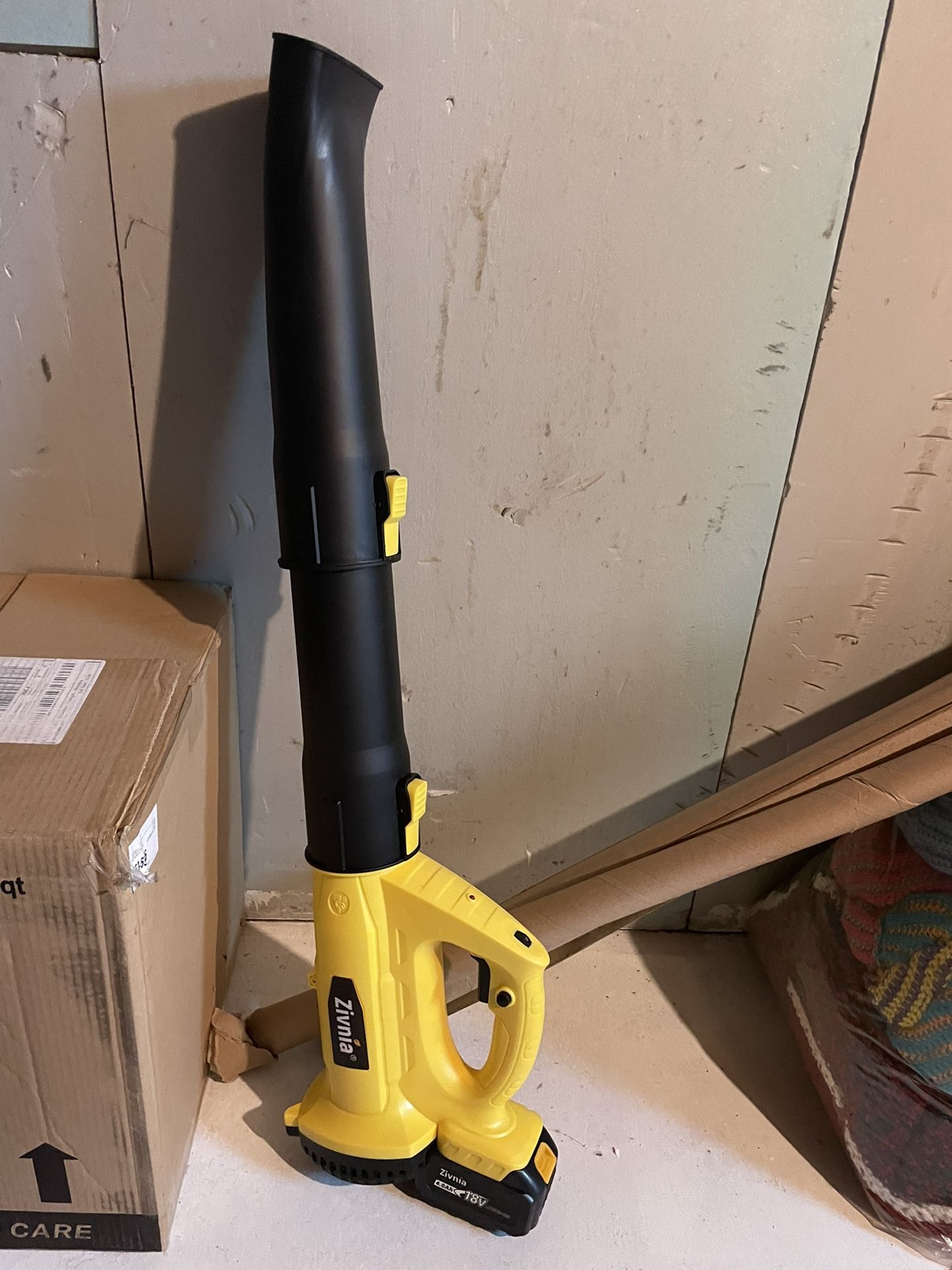 Cordless Leaf Blower