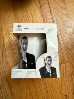 James Bond 007 mug