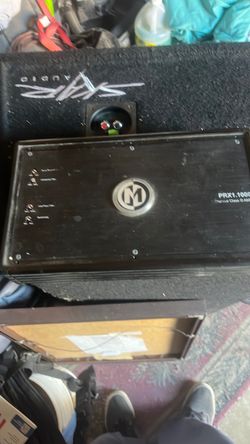 2 12”  Alpine type R subs with box and Memphis amplifier