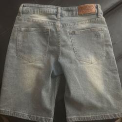 banned, grayish, with bleaching , size 16