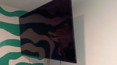 Tv insignia  65' smart tv