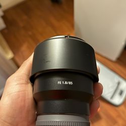 Sony FE 85mm F/1.8 Full Frame Prime Lens