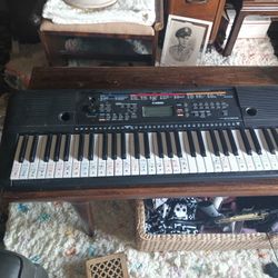 Yamaha Keyboard