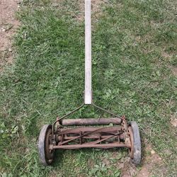 Great states 400 series Vintage reel mower ( still cuts grass)