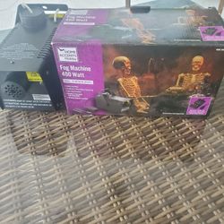 OPEN BOX - HALLOWEEN ELECTRIC FOG MACHINE 400 WATT