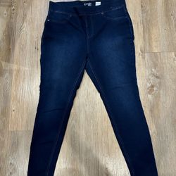 Women’s Skinny Jeans 
