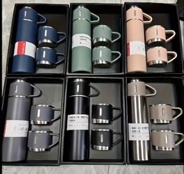 Brand new nice gift set (flask set)