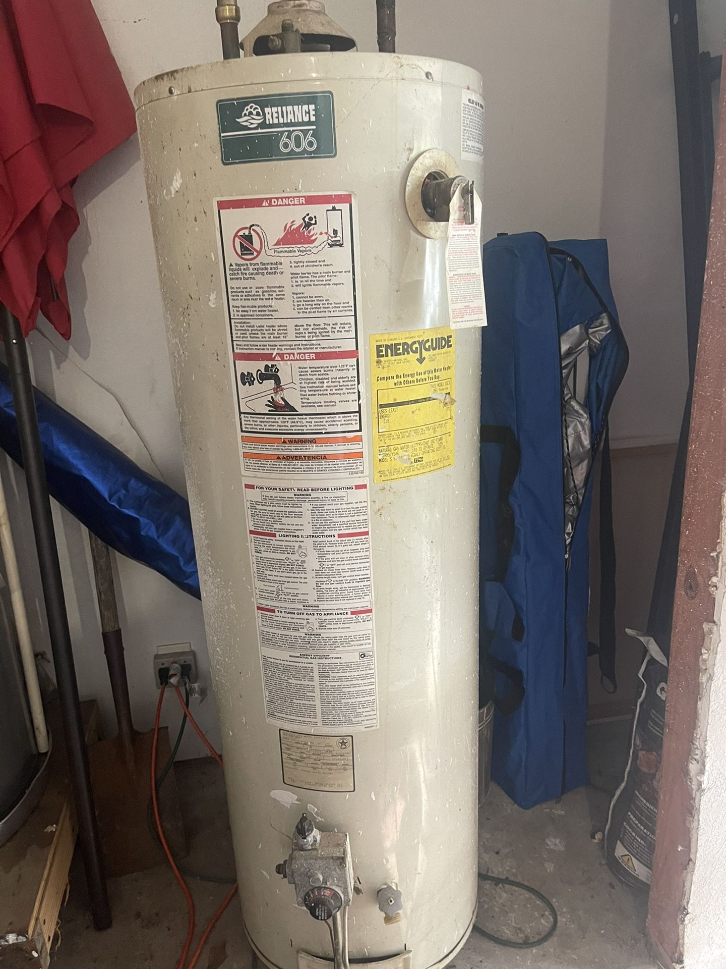 reliance 606 water heater 40 gallon Gas for Sale in Orange, TX - OfferUp