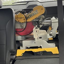DEWALT
