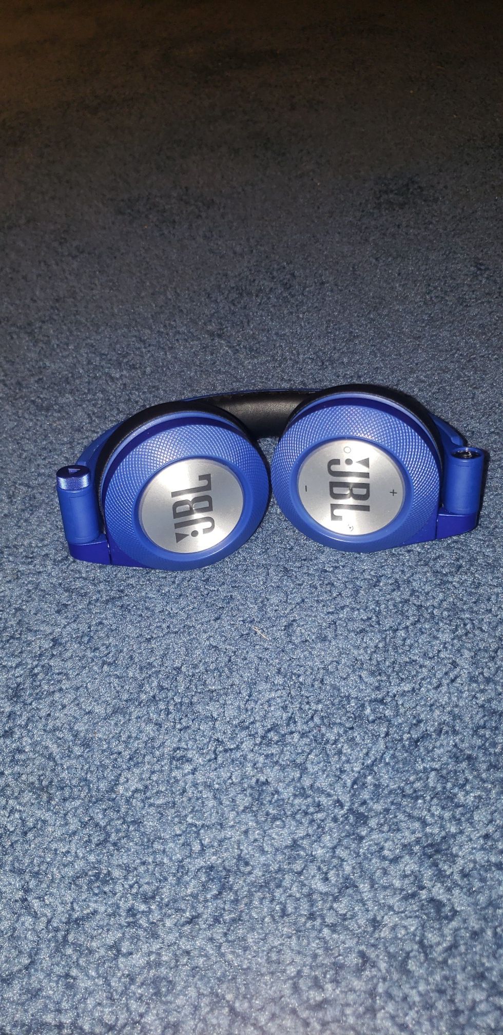 JBL E40 BT HEADPHONES