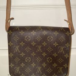 Louis Vuitton Purse