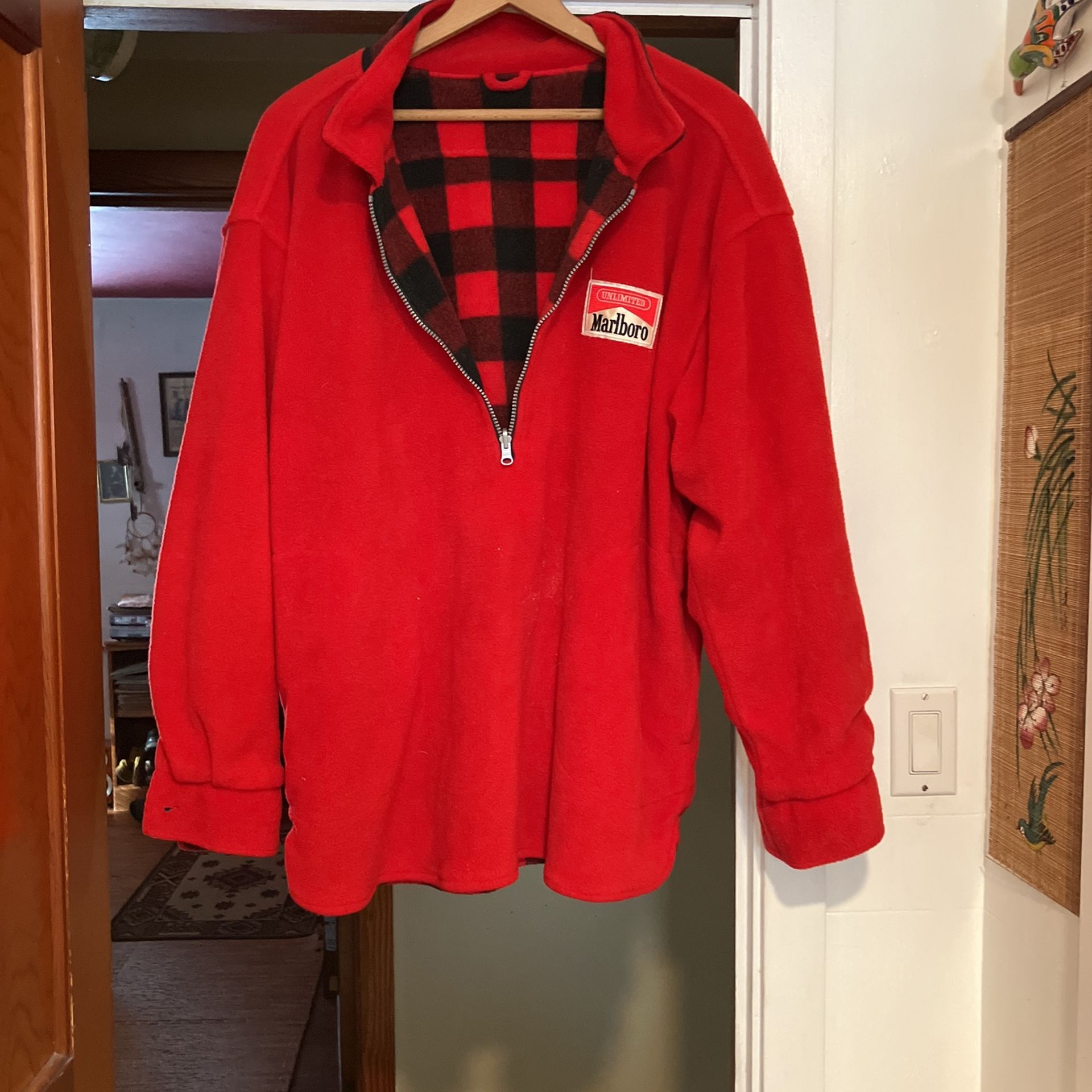 MARLBORO UNLIMITED REVERSIBLE JACKET