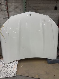 Mercedes C63 08-11 Hood With Pad