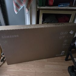 Brand New in box Samsung QLED 43 Inch 4k smart Tv