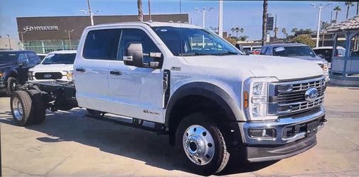 2026 Ford Super Duty F-550 Crew Cab Chassis