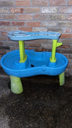 Step2 Rain Showers Splash Pond Water Table