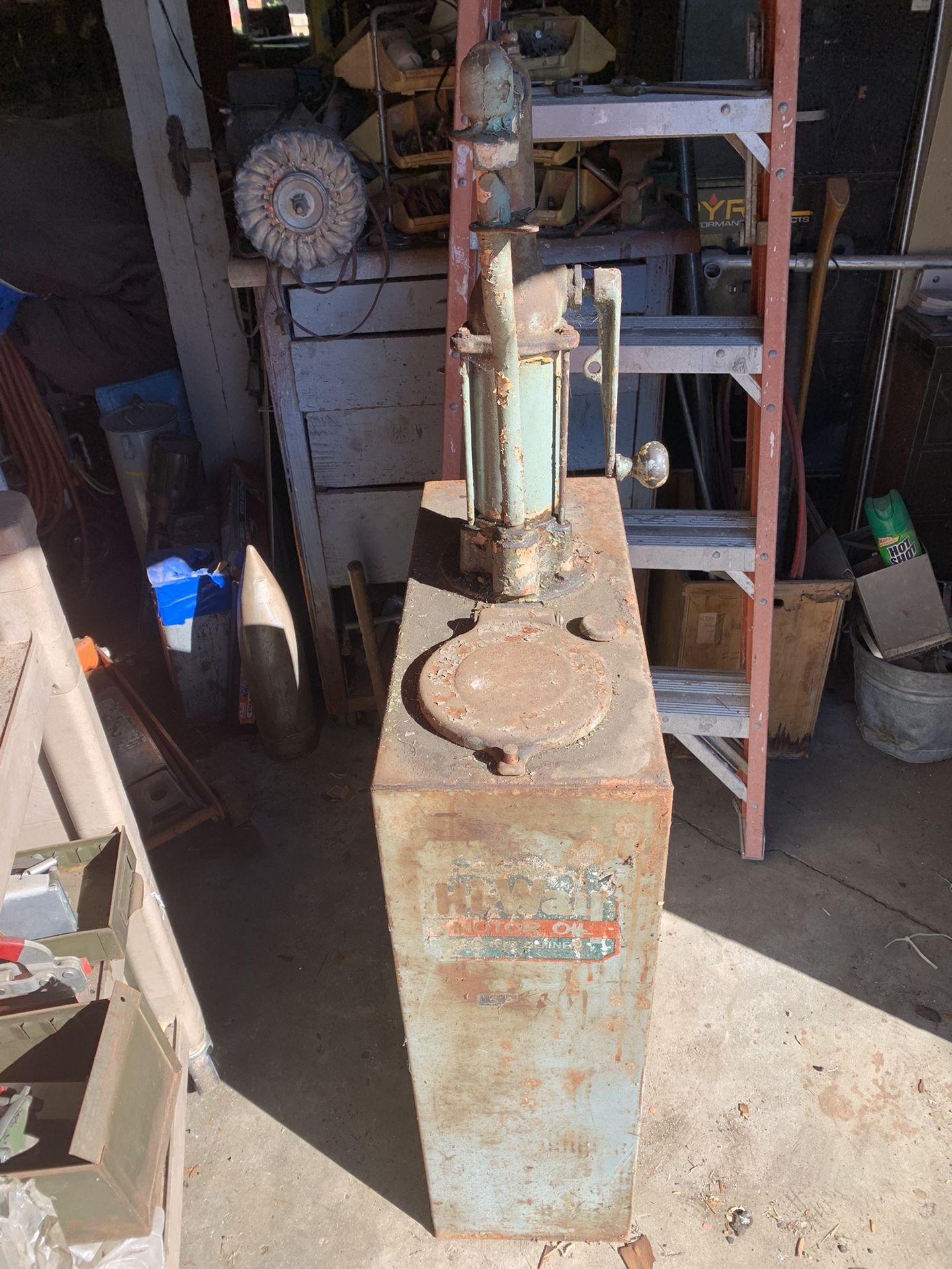 35 Gallon Manual Oil Pump