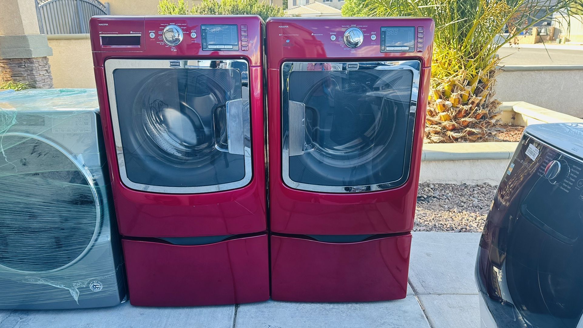 Maytag Maxima Washer And Dryer Set $599