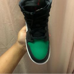 Nike Mid Rise Jordan 1’s 