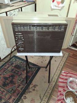 Dynasty window A/C