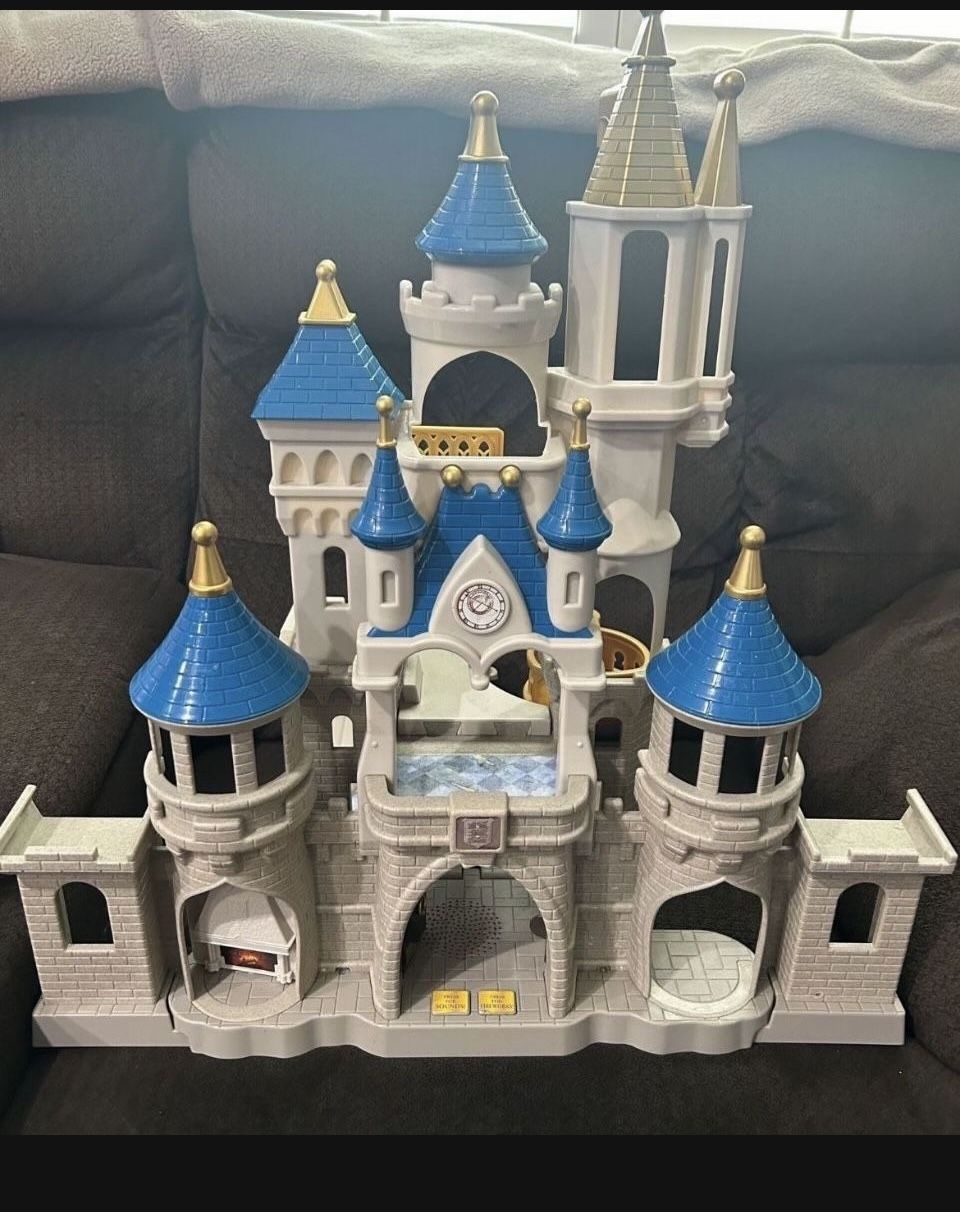 Disney Castle With Lights And Sound