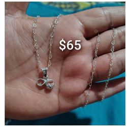 925 Sterling Silver Chain With The Pendant/Cadena Con Dije De Infinito De Plata 925