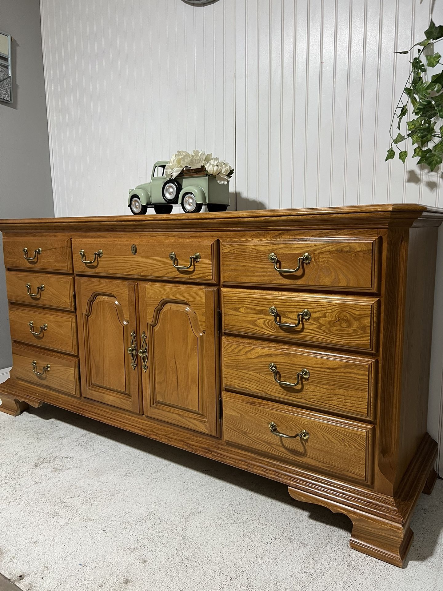 Dresser, Cajonera