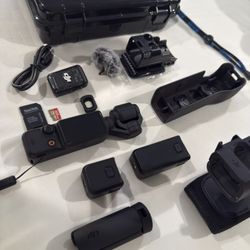 DJI Osmo Pocket 3 - Creator Combo + Accessories 