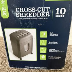 Brand New Pen + Gear Cross-Cut Shredder - 10 Sheet Capacity