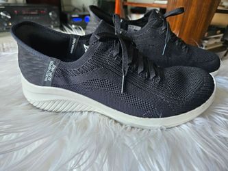 sketchers black sneakers,  size 9