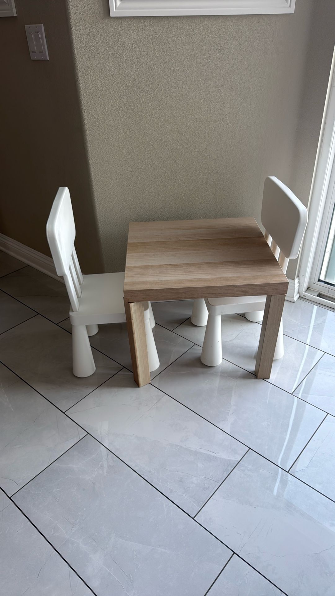 Toddler Chairs & Table