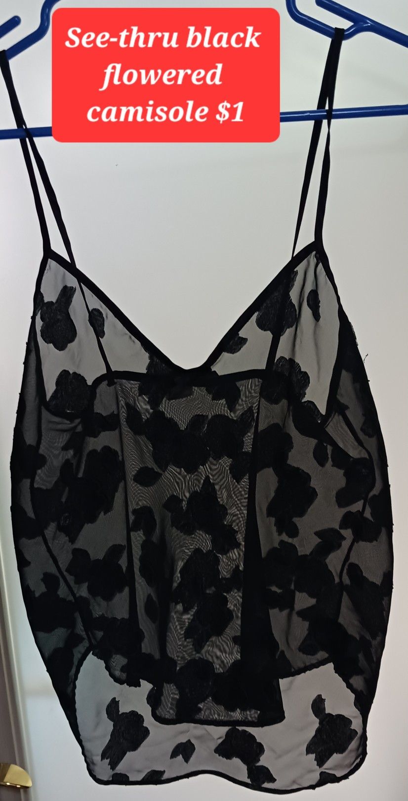 7 PHOTOS OF WOMEN'S SIZE MED SPRING/SUMMER CLOTHES PRICES ON PICS $1-$3
SELL SEPARATELY OR TOGETHER