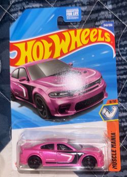Hot Wheels ‘20 Dodge Charger Hellcat