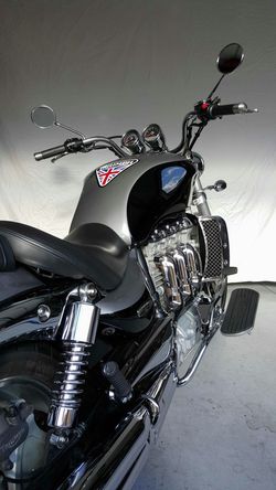 Triumph Rocket 3 custom two tone painted gas tank and side covers