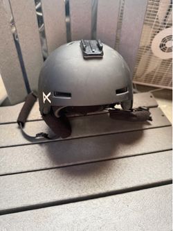 Kids skiing helmet