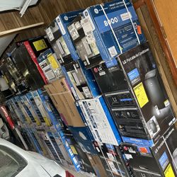 A/C And Dehumidifier 