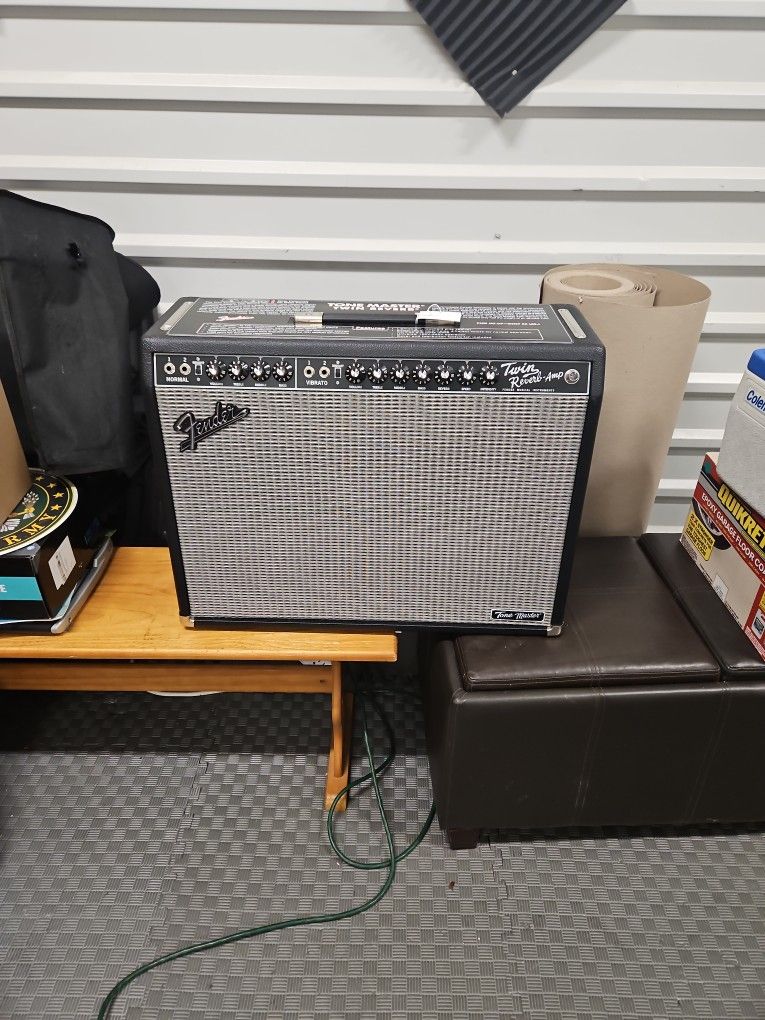 Brand Spanking New Fender Twin
