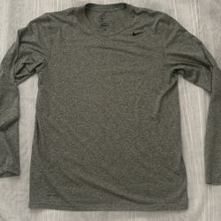 Nike Dri-FIT Men's Size M Long Sleeve Shirt Gray