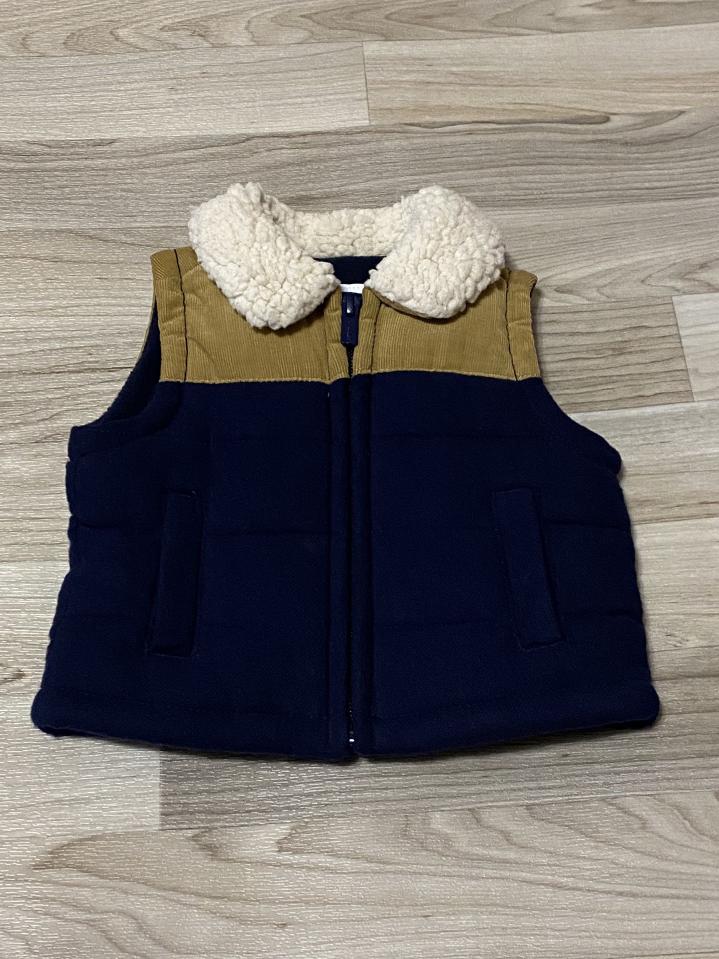 Old Navy Baby Boys 0-3 Months Beautiful Khaki & Blue Vest Quilted Corduroy Sherpa 