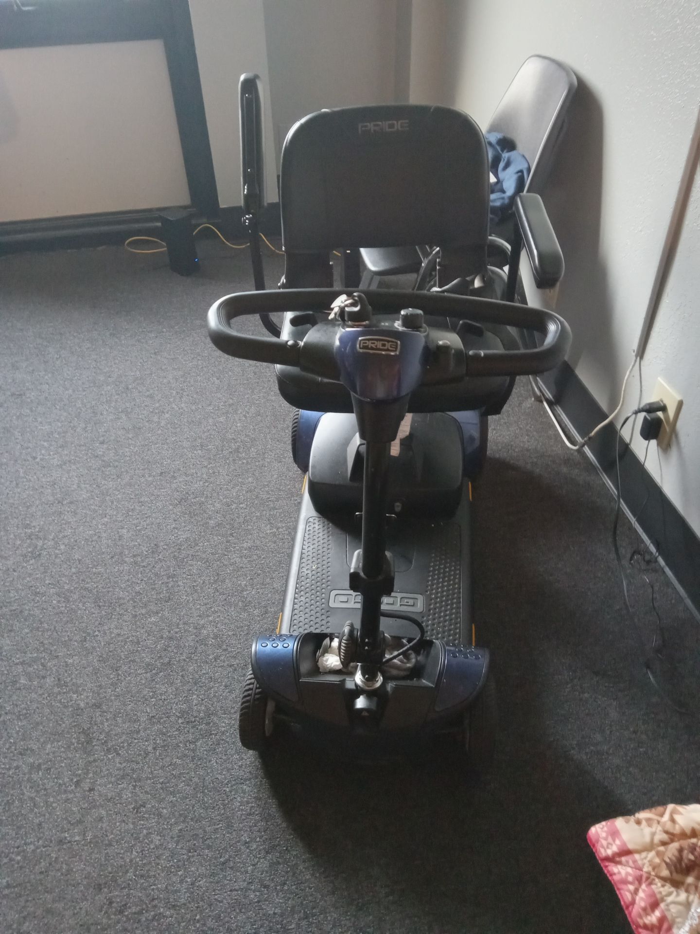GOGO PORTABLE SCOOTER
