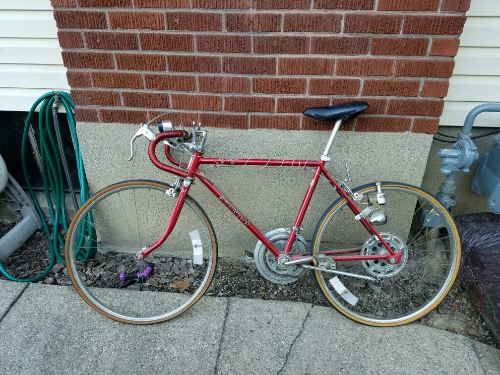 1974 Schwinn Continental 10-Speed Road Bike Chestnut Varsity Bicycle.