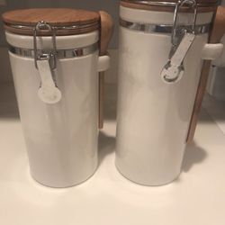White kitchen canisters