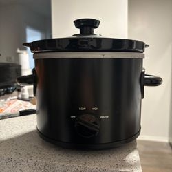 Like New Black Slow Cooker – Only $20
