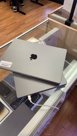14”MacBook Pro m3 18Ram 2TB SSD