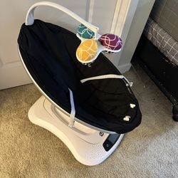 4 Moms MamaRoo