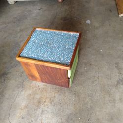End Table With 2 Draws 