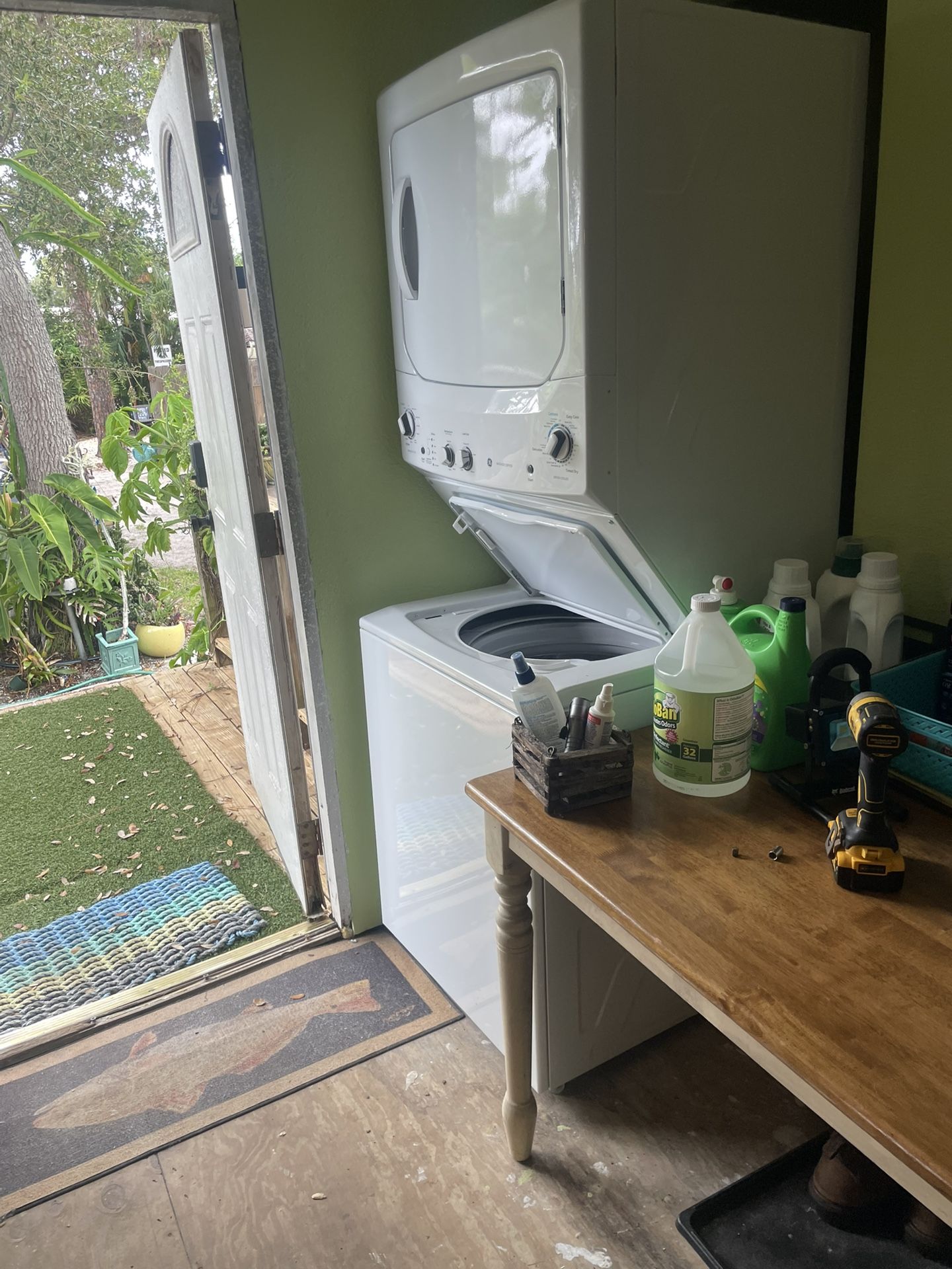 Stacked Washer And Electric Dryer 