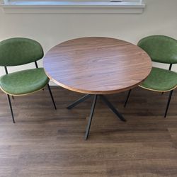 Table And Chairs 