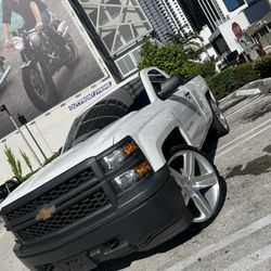 Silverado 2014 V8 5.3 4x4 Cama Corta 